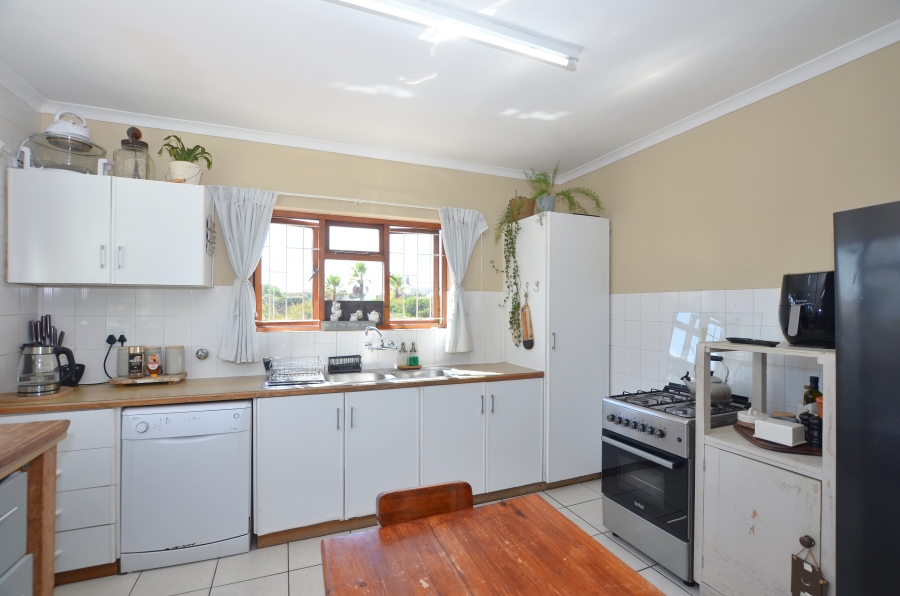 4 Bedroom Property for Sale in Yzerfontein Western Cape
